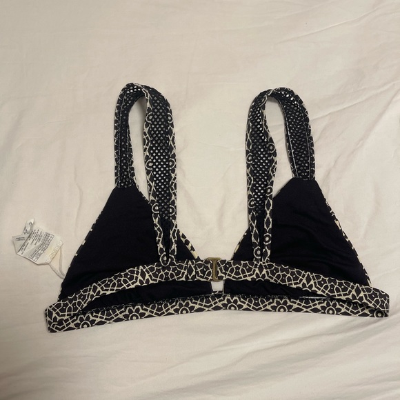 Large Ripcurl Swimwear Top only - Picture 2 of 4